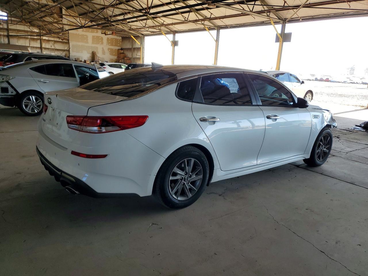 2019 Kia Optima Lx - Image 3