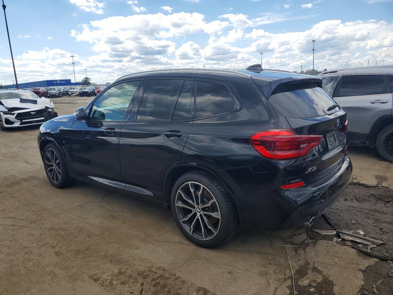 2019 BMW X3 xDrive30I - Фото 2