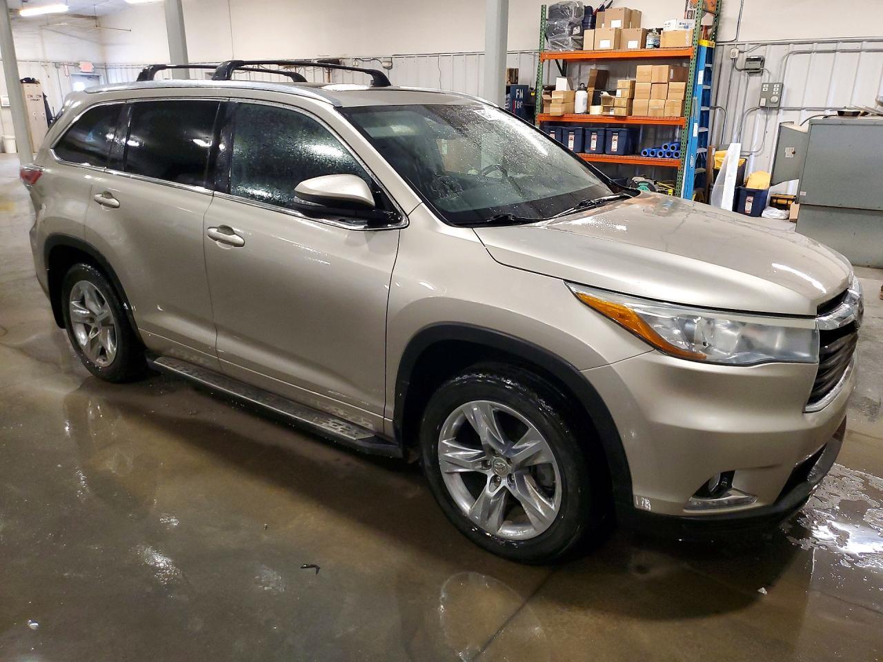 2015 Toyota Highlander Limited Platinum - Фото 4