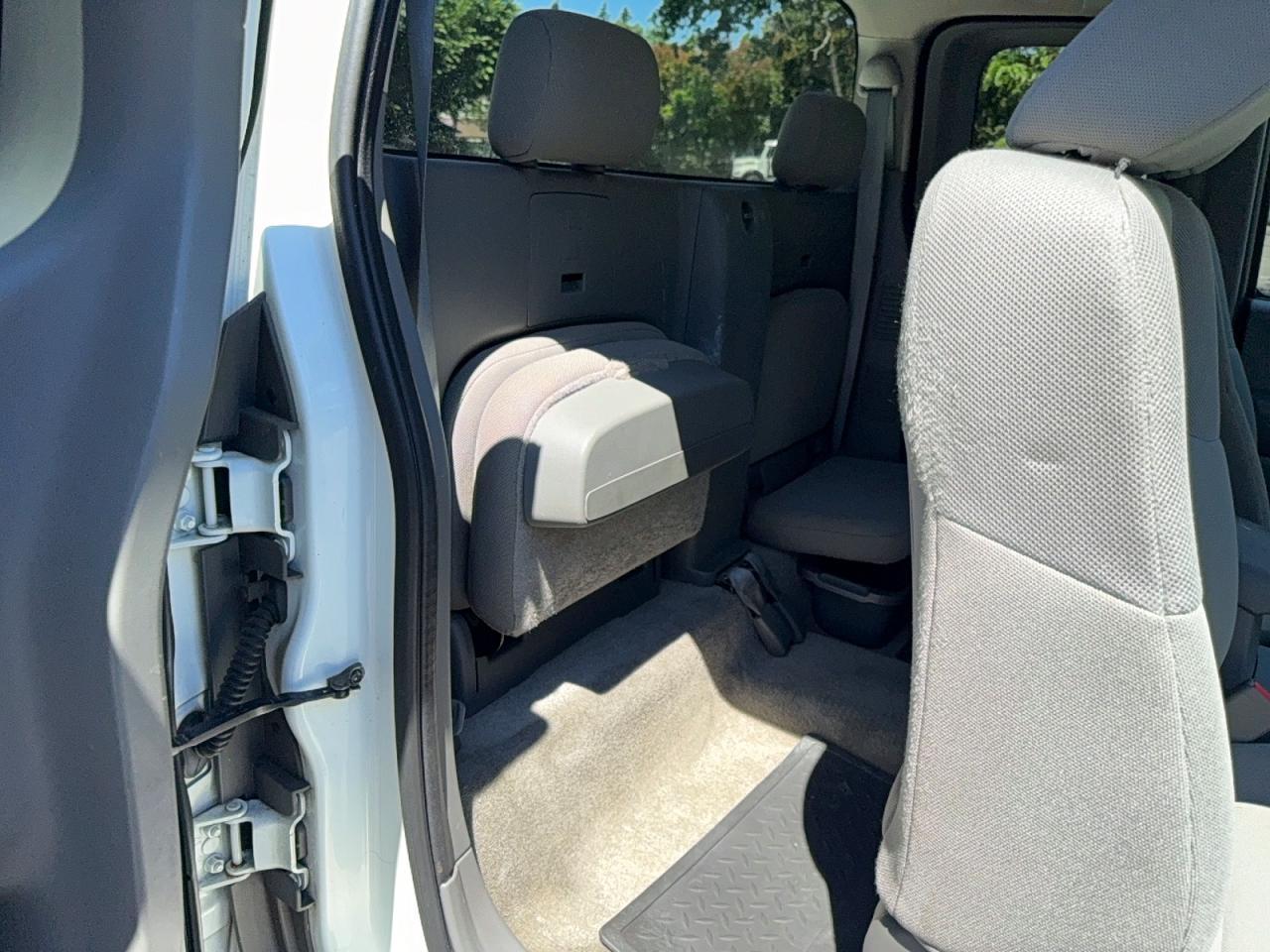 2017 Nissan Frontier S - Фото 6