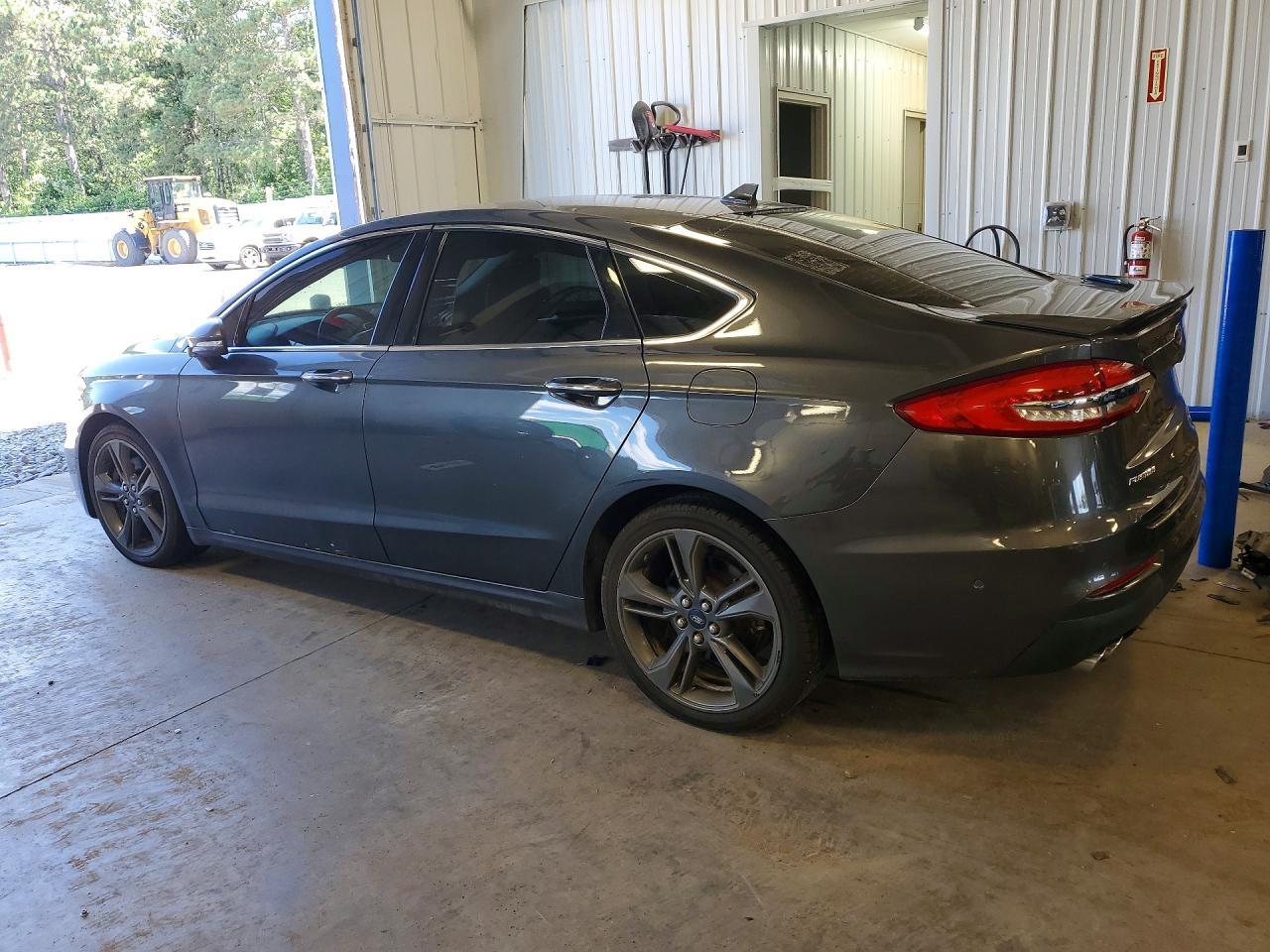 2019 Ford Fusion Sport - Image 2