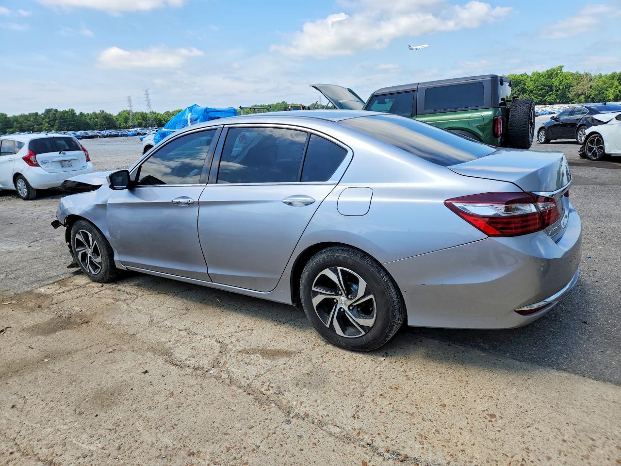 2017 Honda Accord Lx - Фото 2