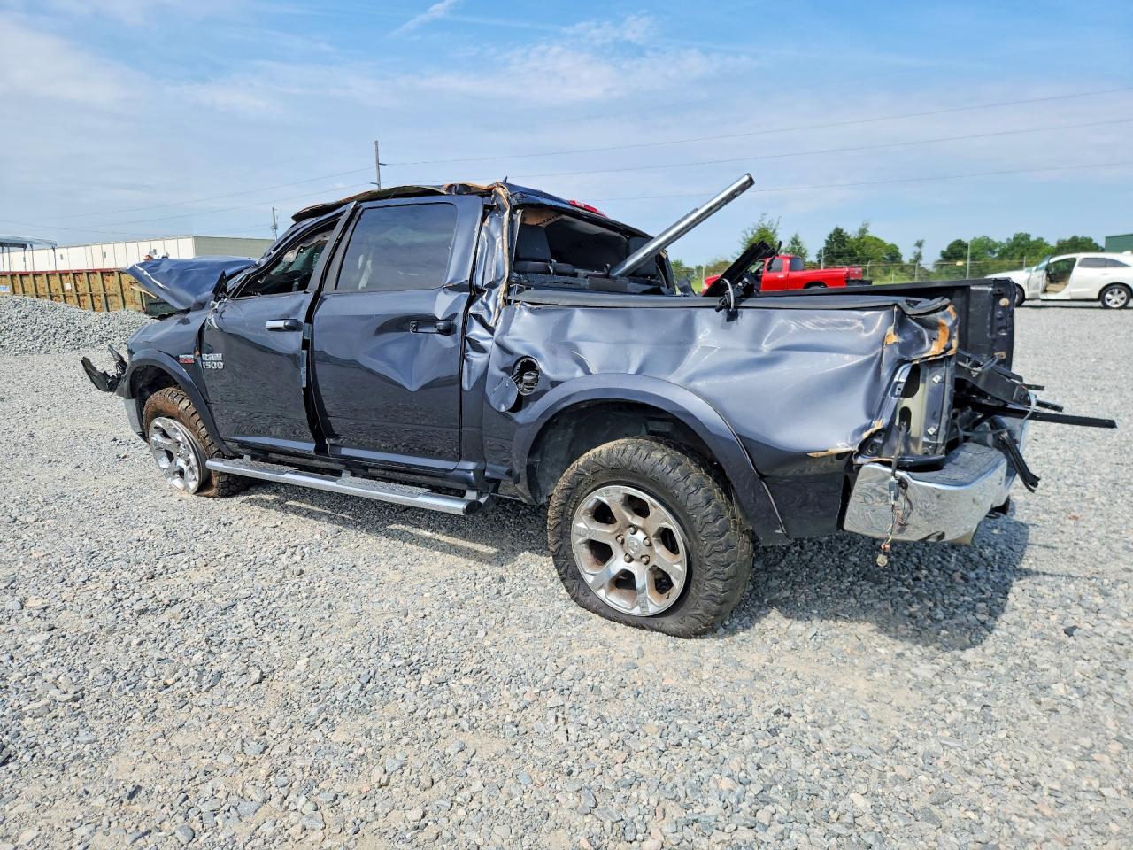 2015 Ram 1500 Laramie - Фото 2