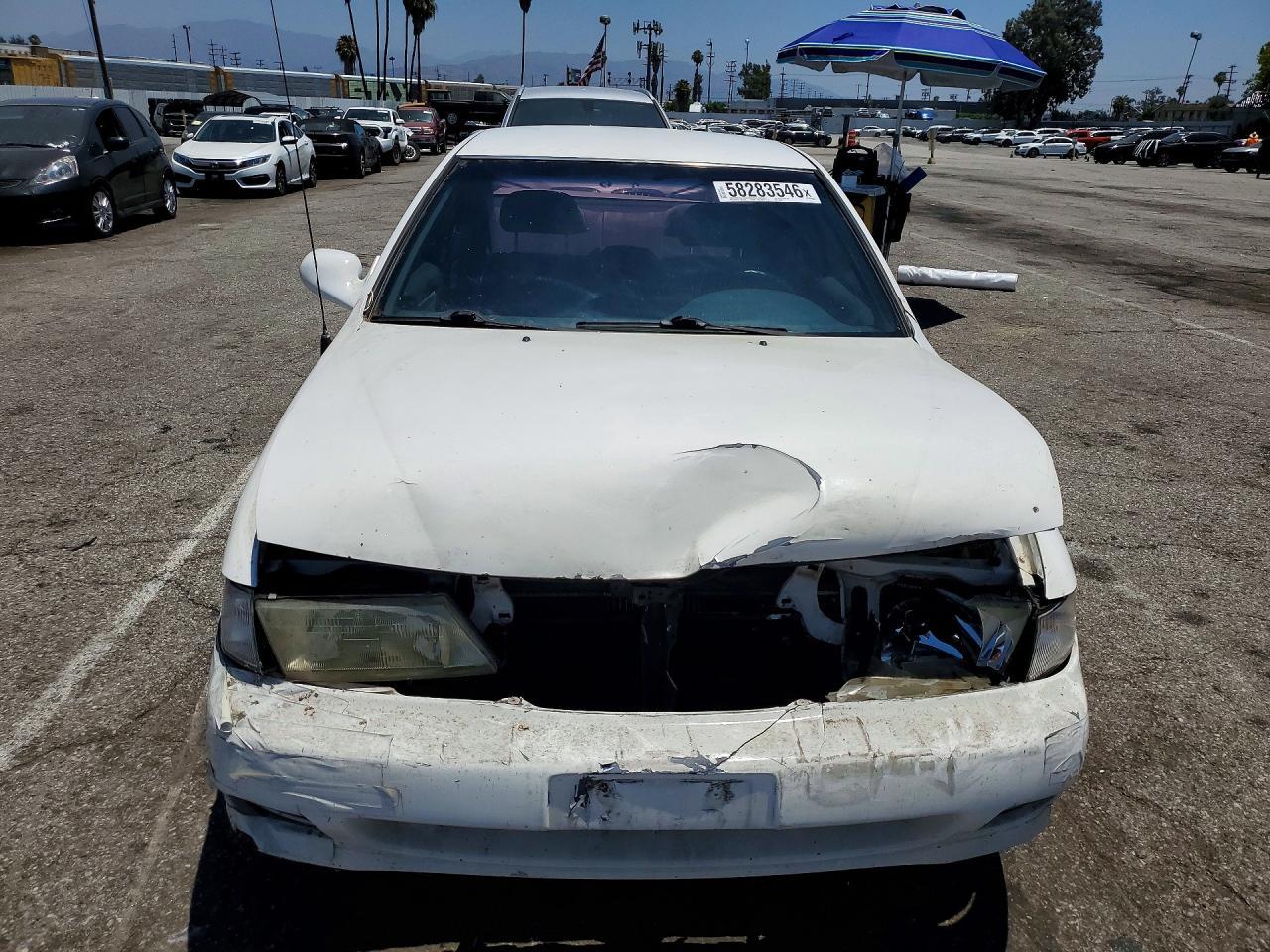 1998 Nissan Sentra Base - Фото 5