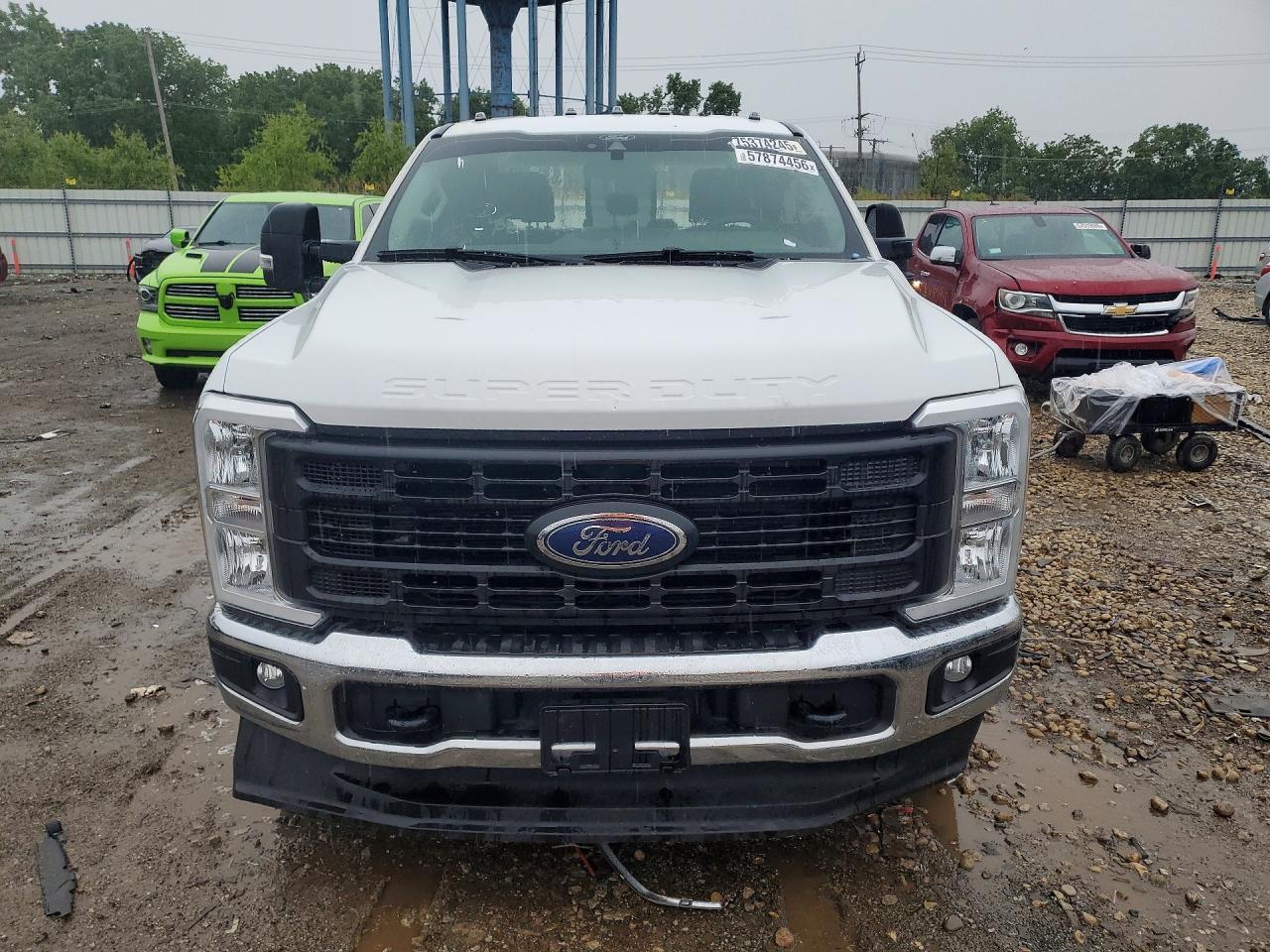 2025 Ford F350 Super Duty - Image 5