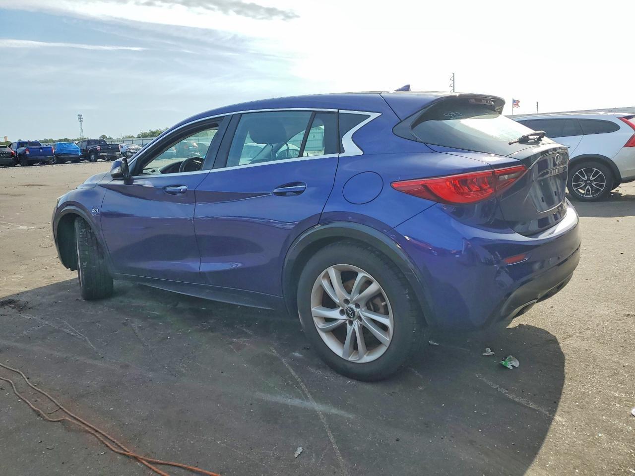 2018 Infiniti Qx30 Luxury - Фото 2