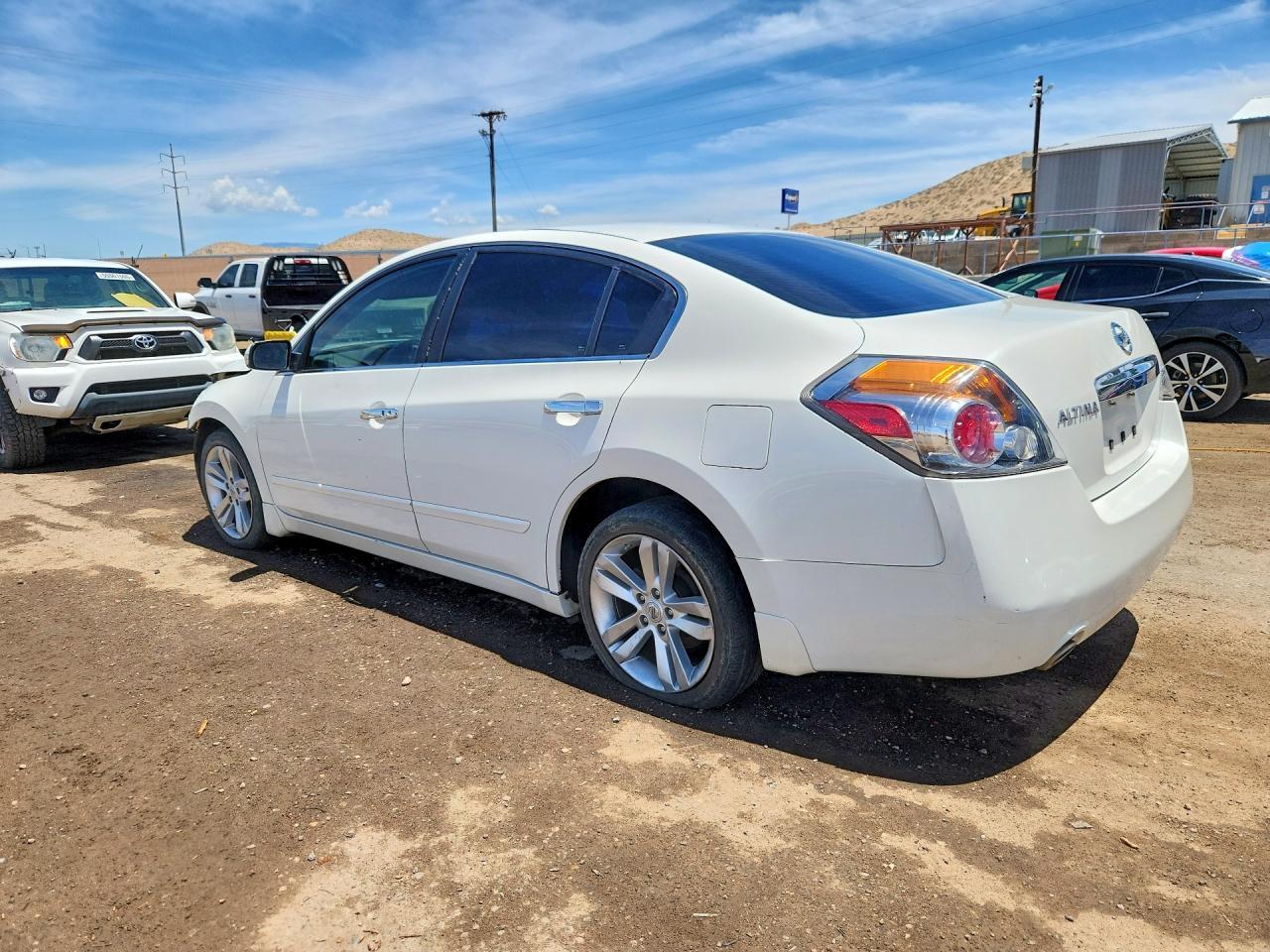 2012 Nissan Altima Sr - Фото 2