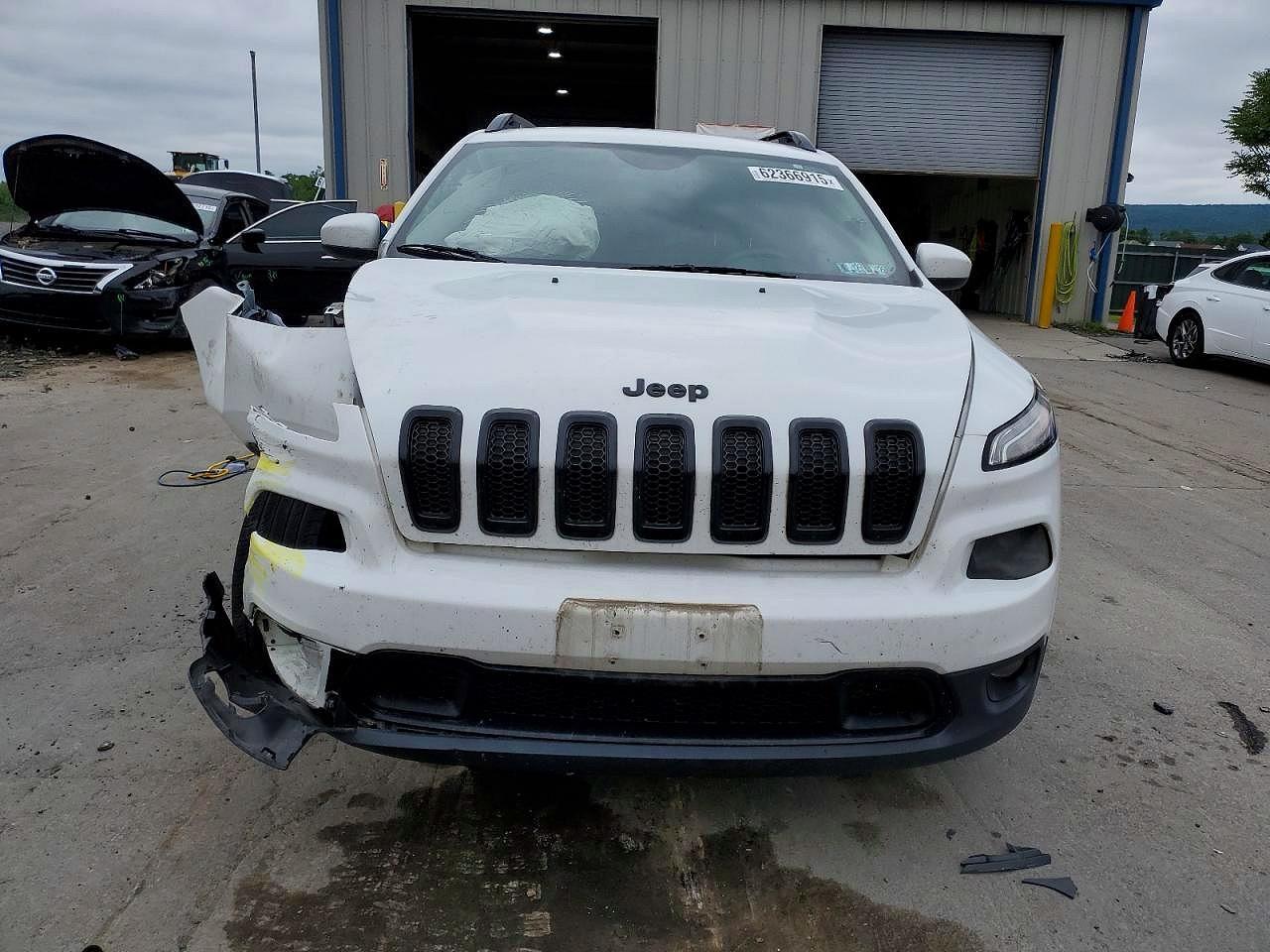 2015 Jeep Cherokee Latitude - Фото 5