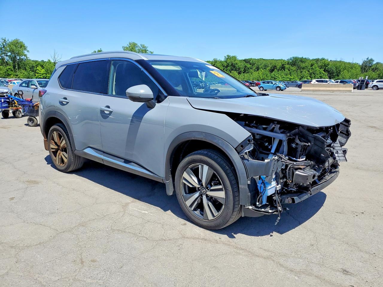 2021 Nissan Rogue Platinum - Фото 4