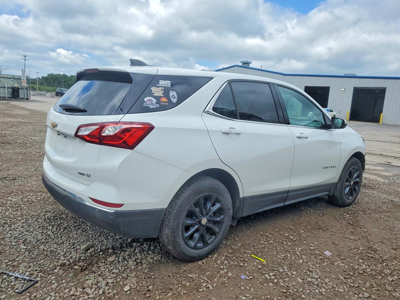2019 Chevrolet Equinox Lt - Image 3