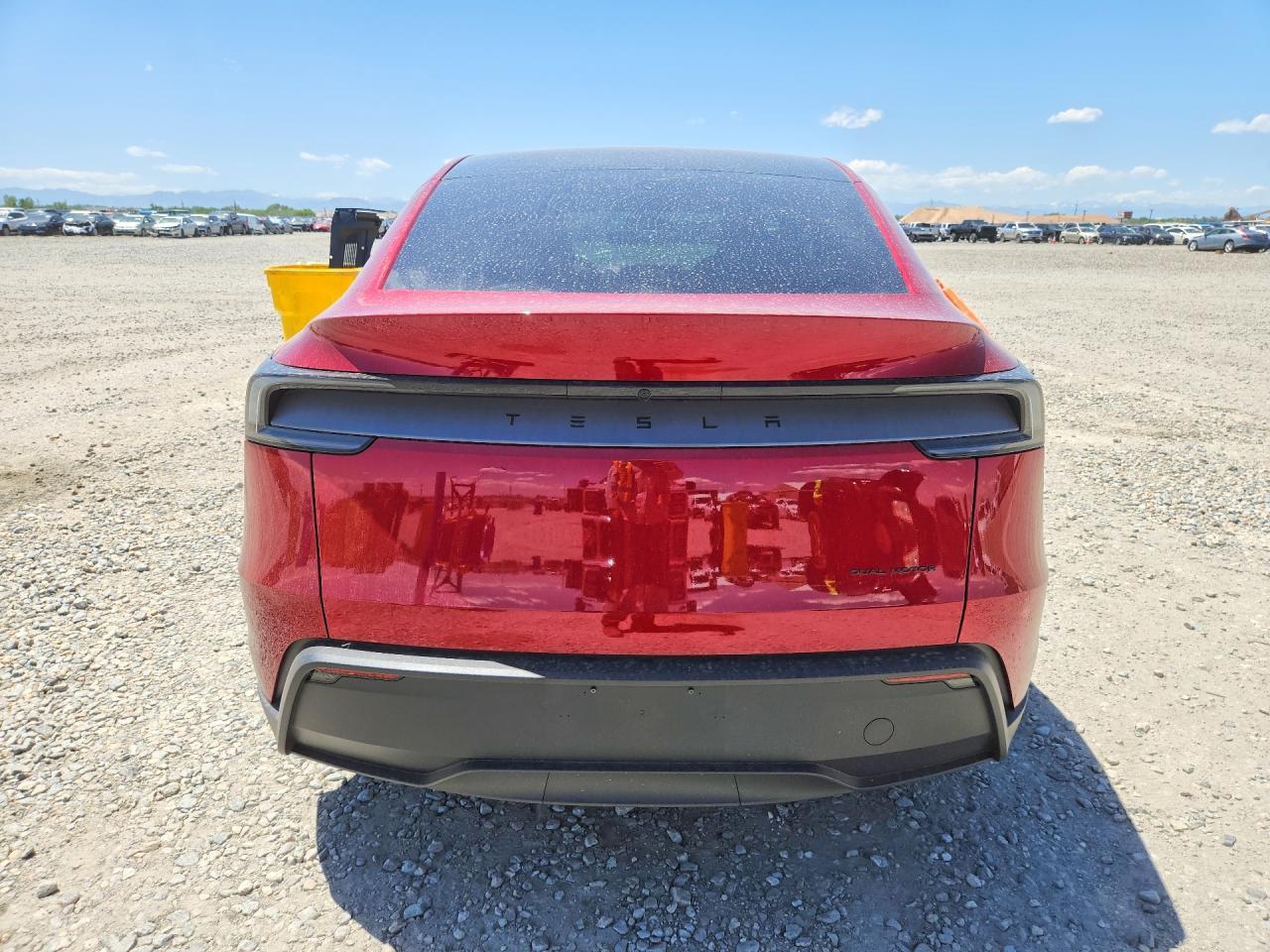 2026 Tesla Model Y - Фото 6