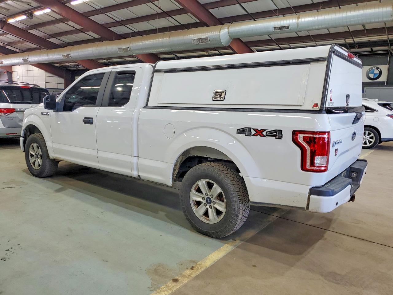 2016 Ford F150 Super Cab - Фото 2