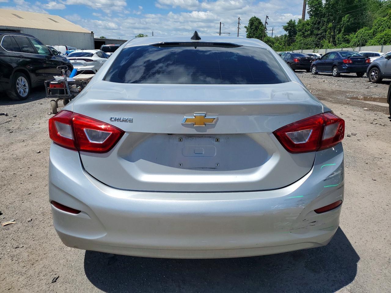 2019 Chevrolet Cruze Ls - Image 6
