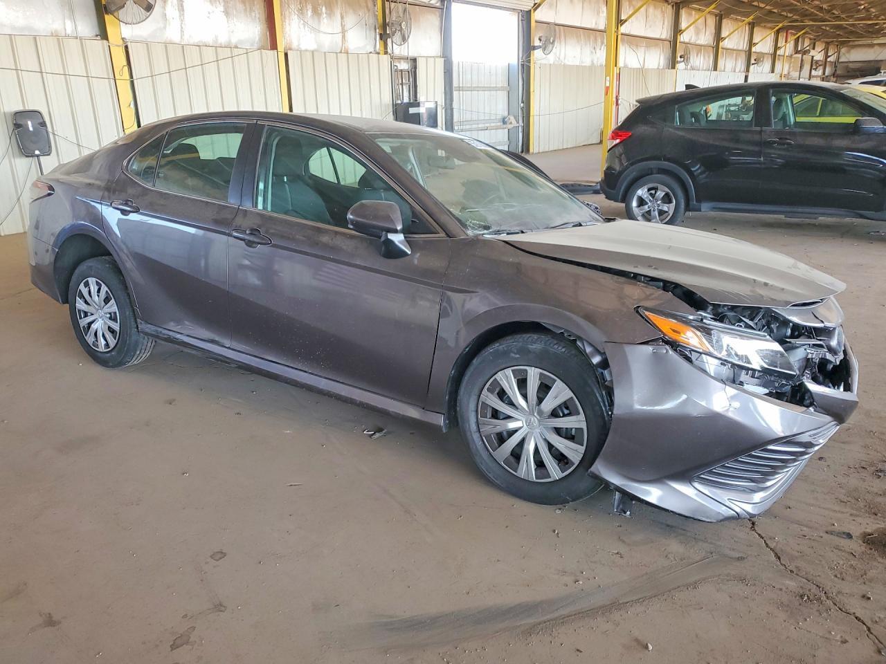 2023 Toyota Camry Hybrid Le - Фото 4