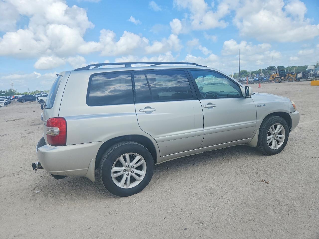 2007 Toyota Highlander Hybrid - Image 3