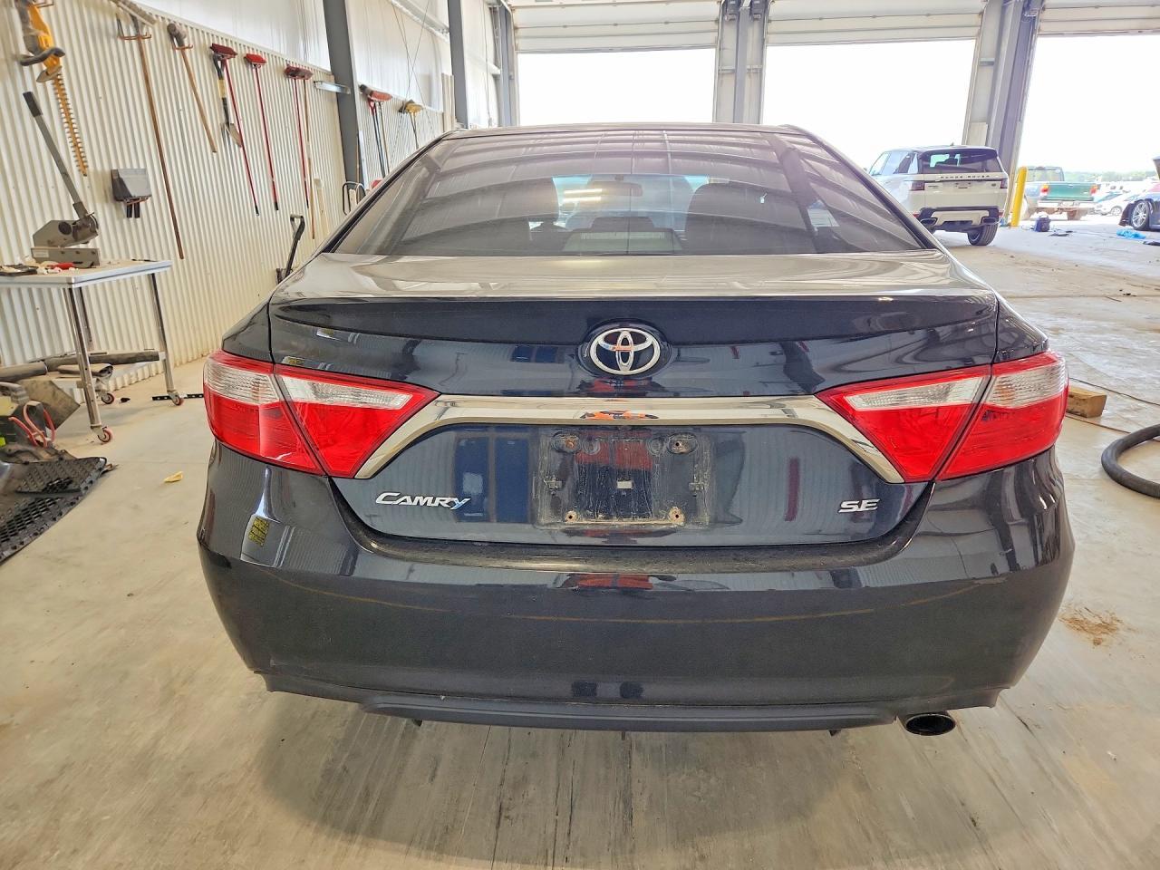 2015 Toyota Camry - Image 6