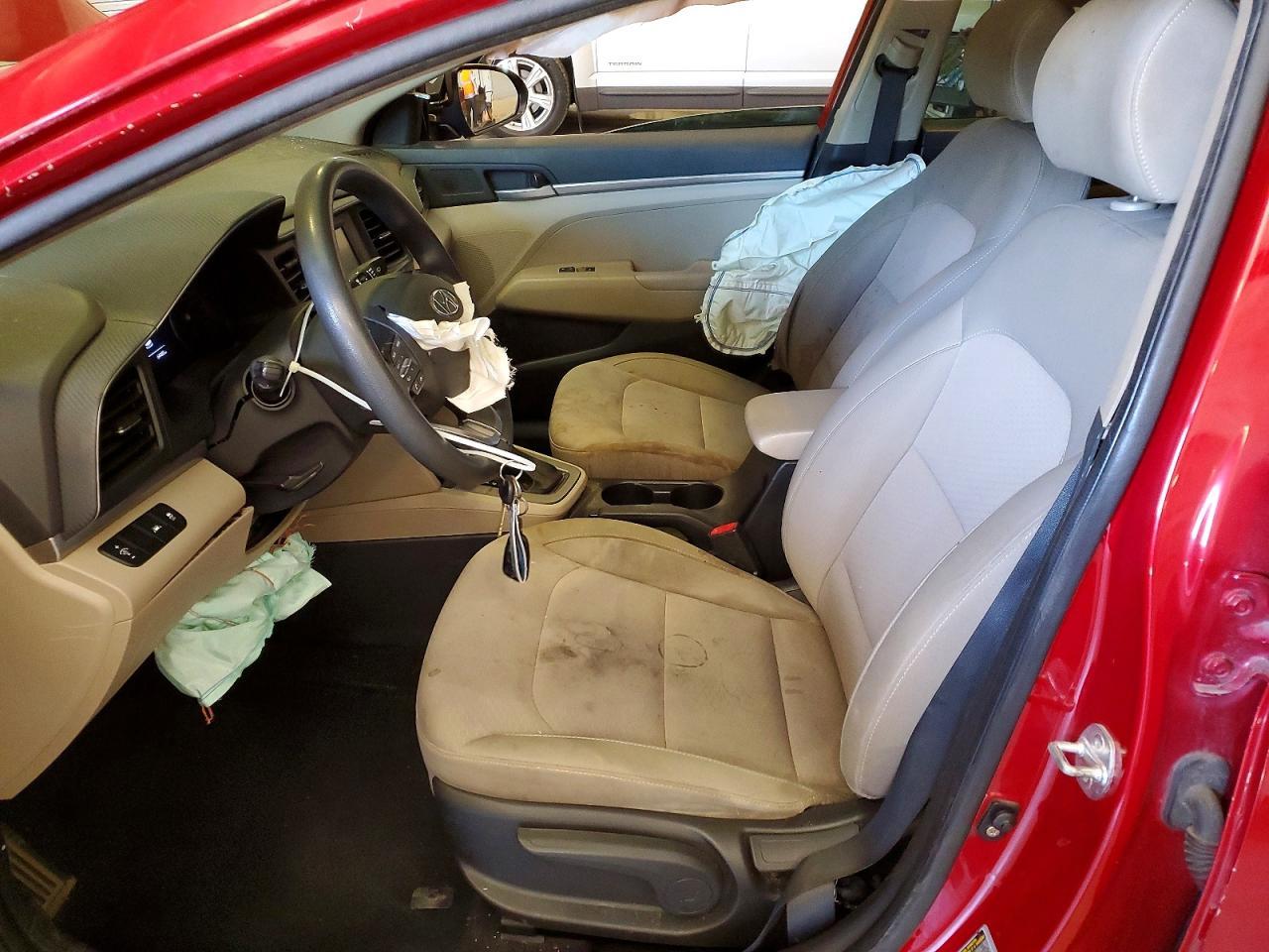 2020 Hyundai Elantra Se - Image 7