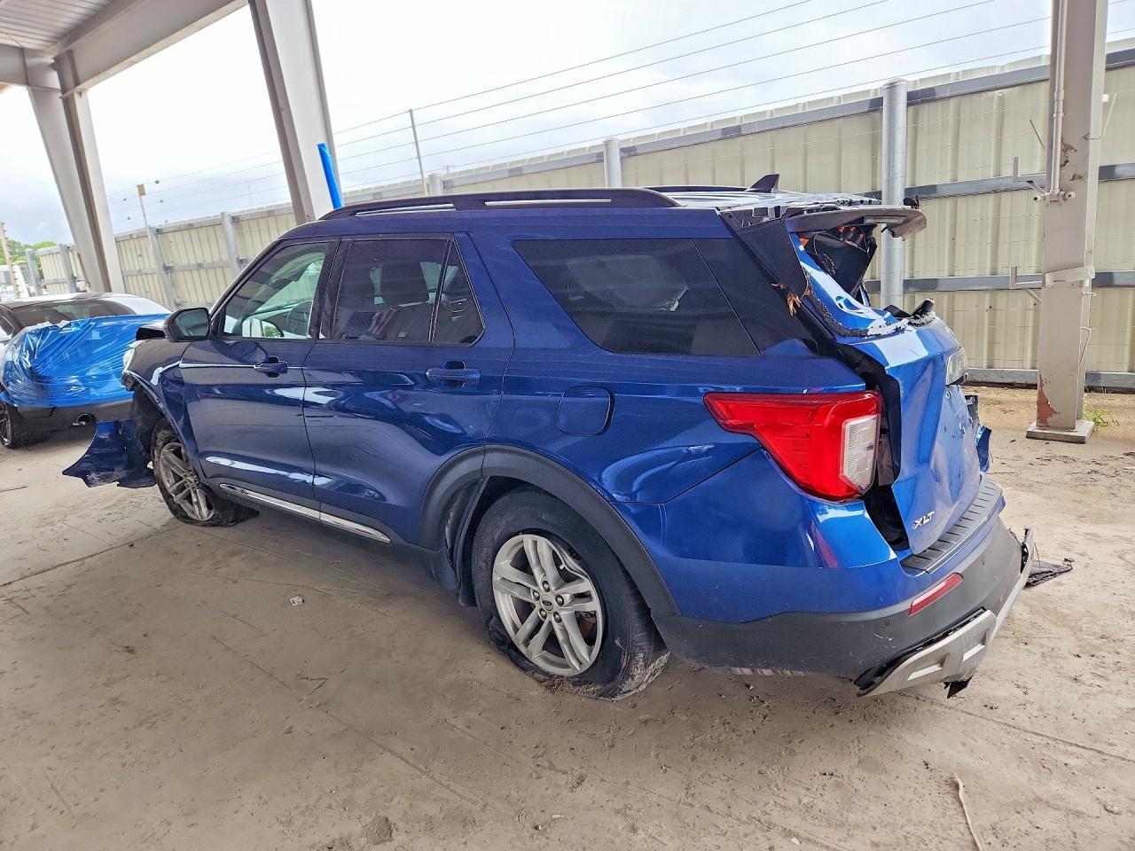 2021 Ford Explorer Xlt - Фото 2