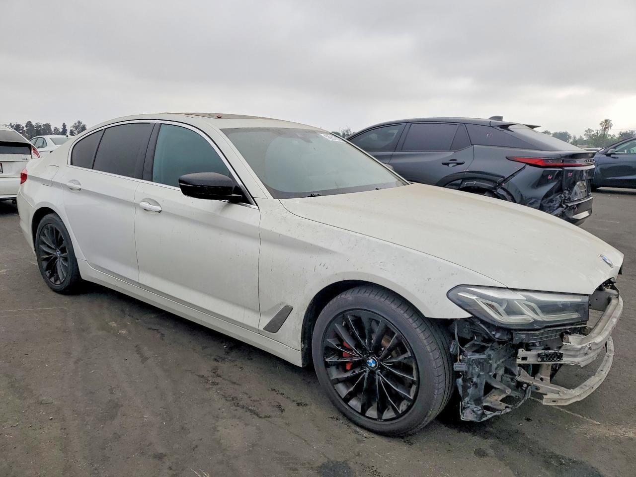 2021 BMW 530 I - Фото 4