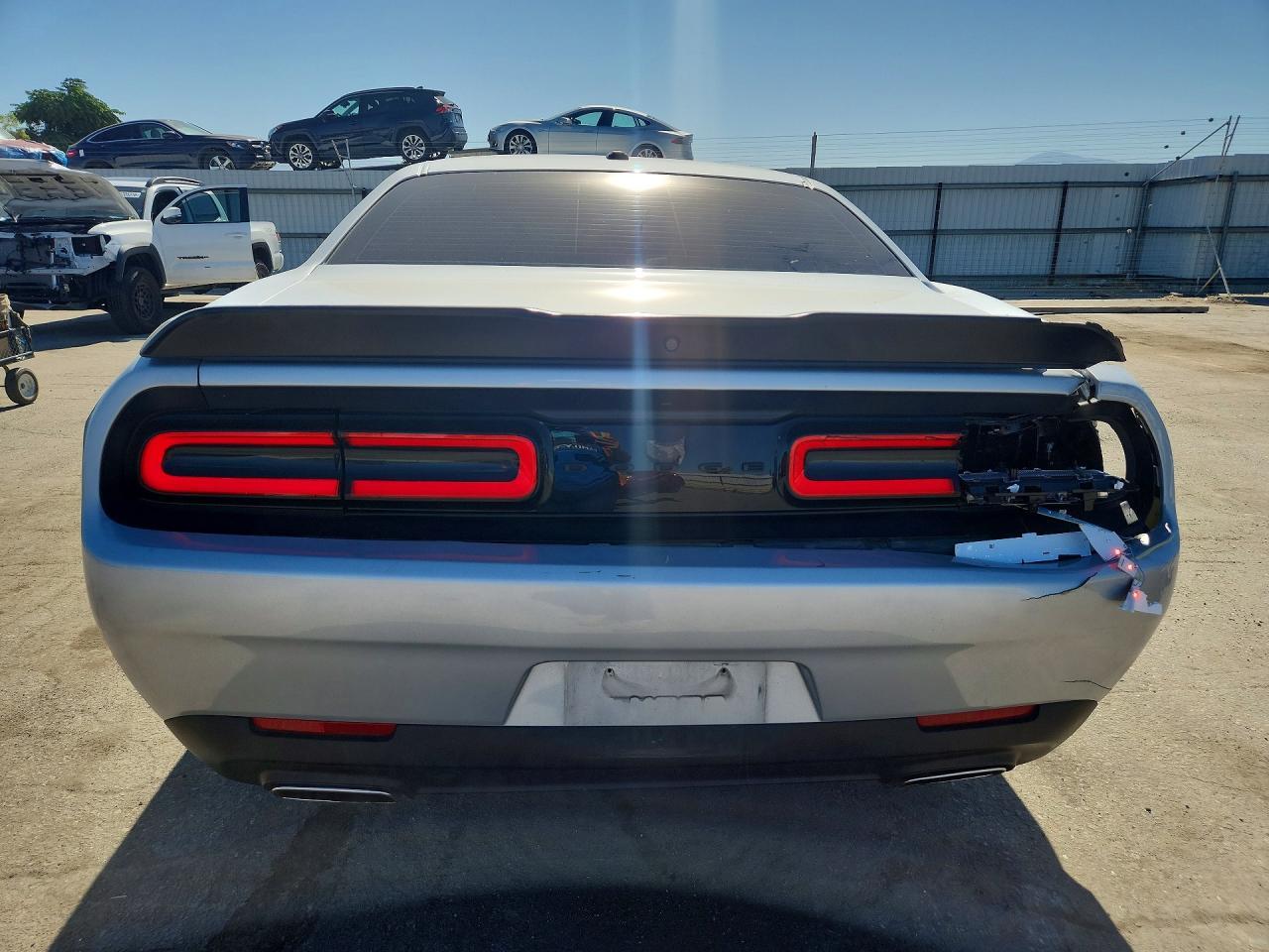 2023 Dodge Challenger Sxt - Image 6
