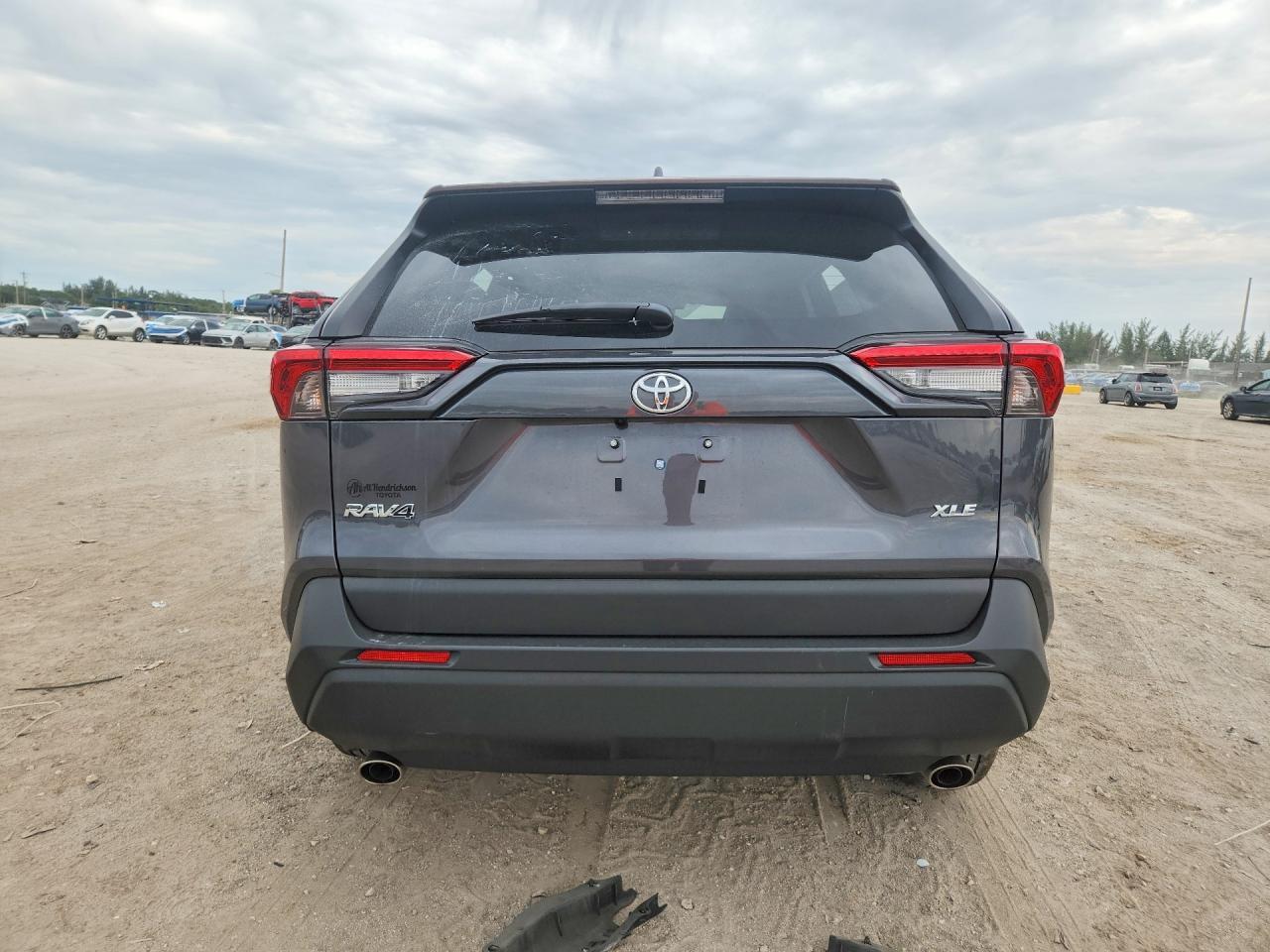 2025 Toyota Rav4 Xle - Image 6