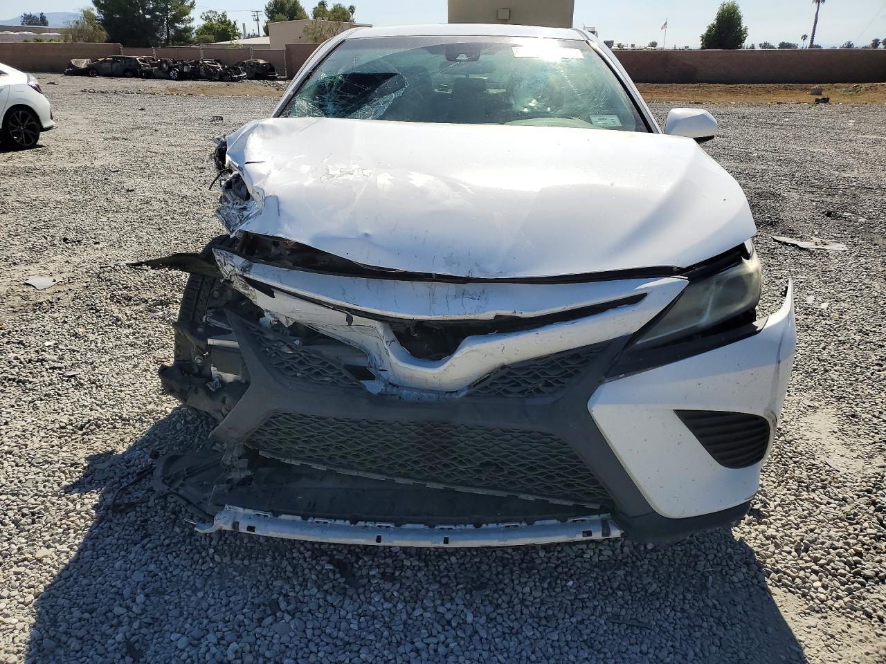 2018 Toyota Camry Se - Фото 5