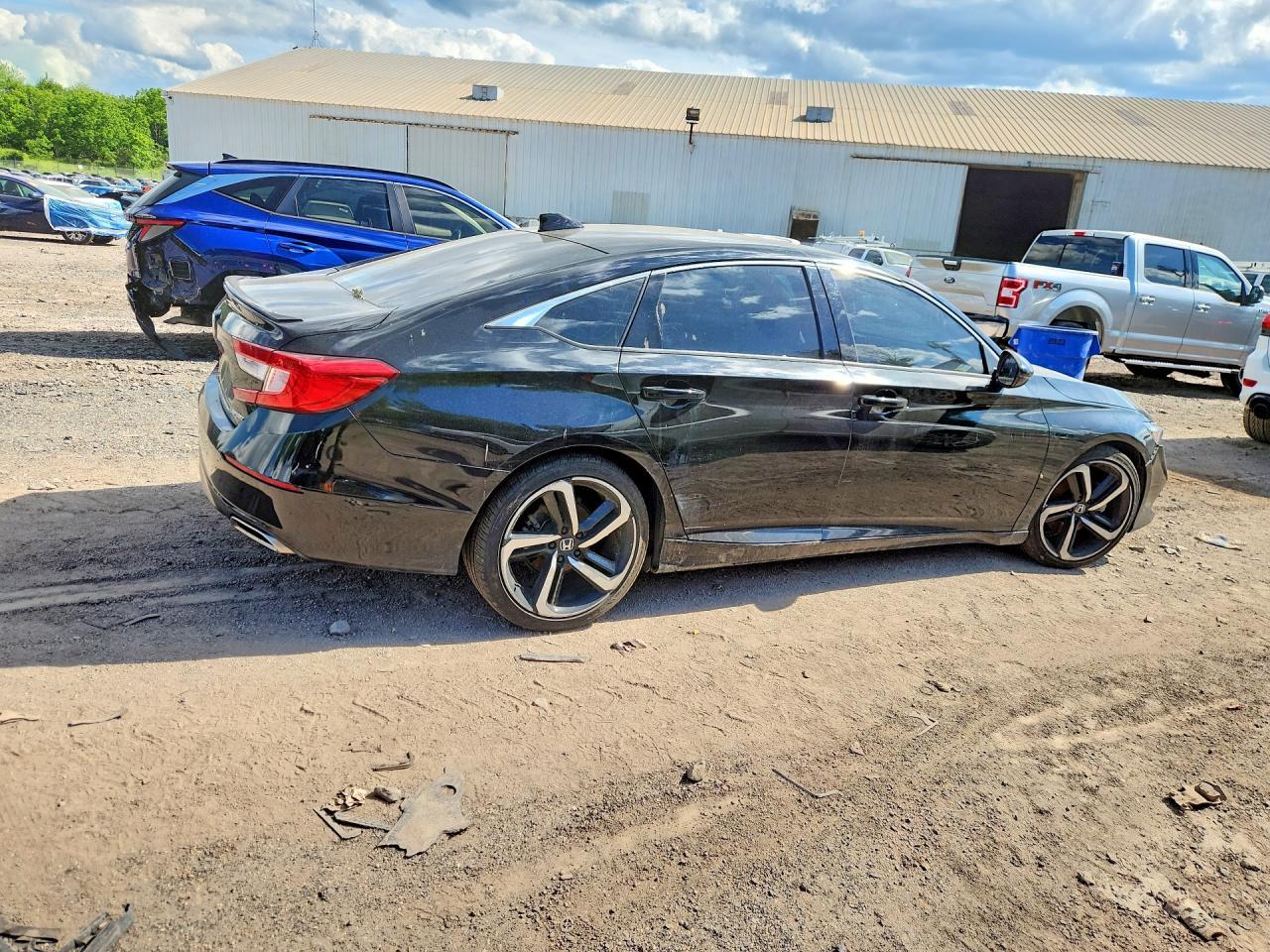 2021 Honda Accord - Фото 3