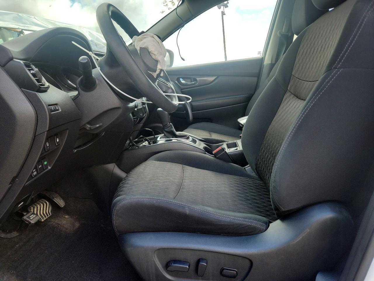 2019 Nissan Rogue S - Фото 7
