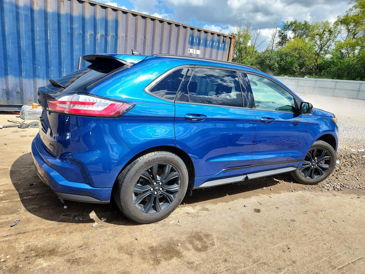 2022 Ford Edge Se - Фото 3