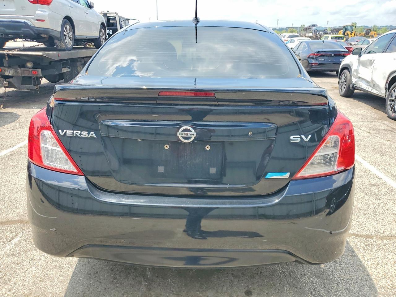 2015 Nissan Versa 1.6 Sv - Фото 6