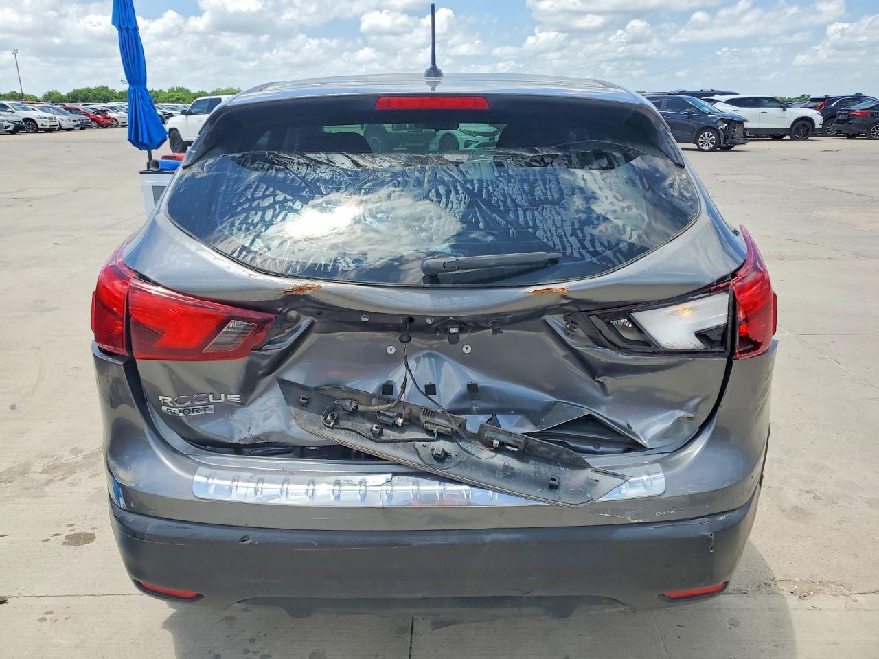 2019 Nissan Rogue Sport S - Фото 6