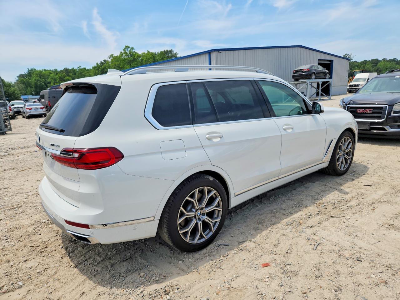 2019 BMW X7 xDrive50I - Фото 3