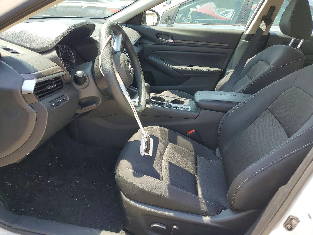 2025 Nissan Altima Sv - Image 7