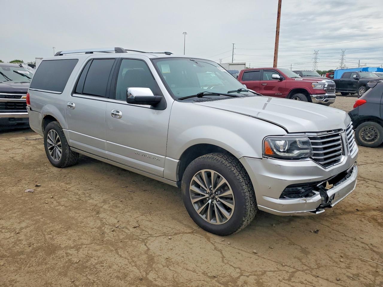 2017 Lincoln Navigator L Select - Фото 4