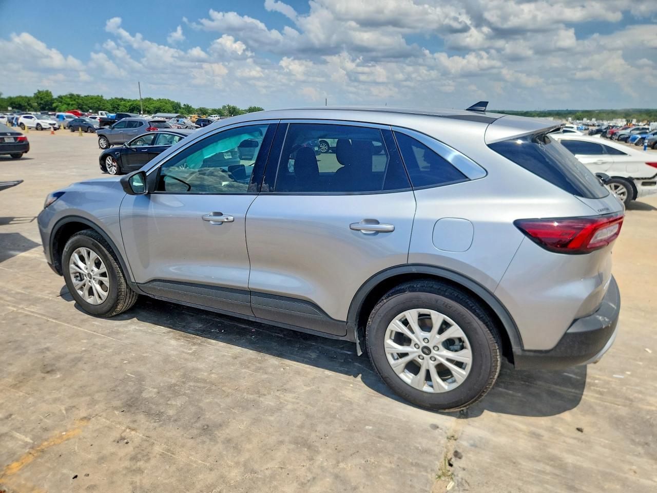2024 Ford Escape Active - Фото 2