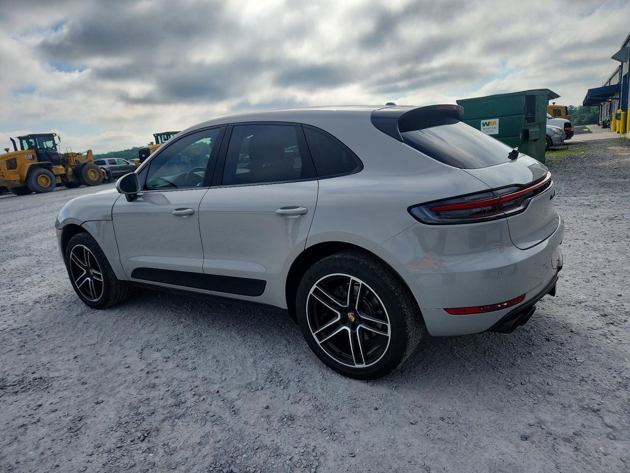 2020 Porsche Macan S - Image 2