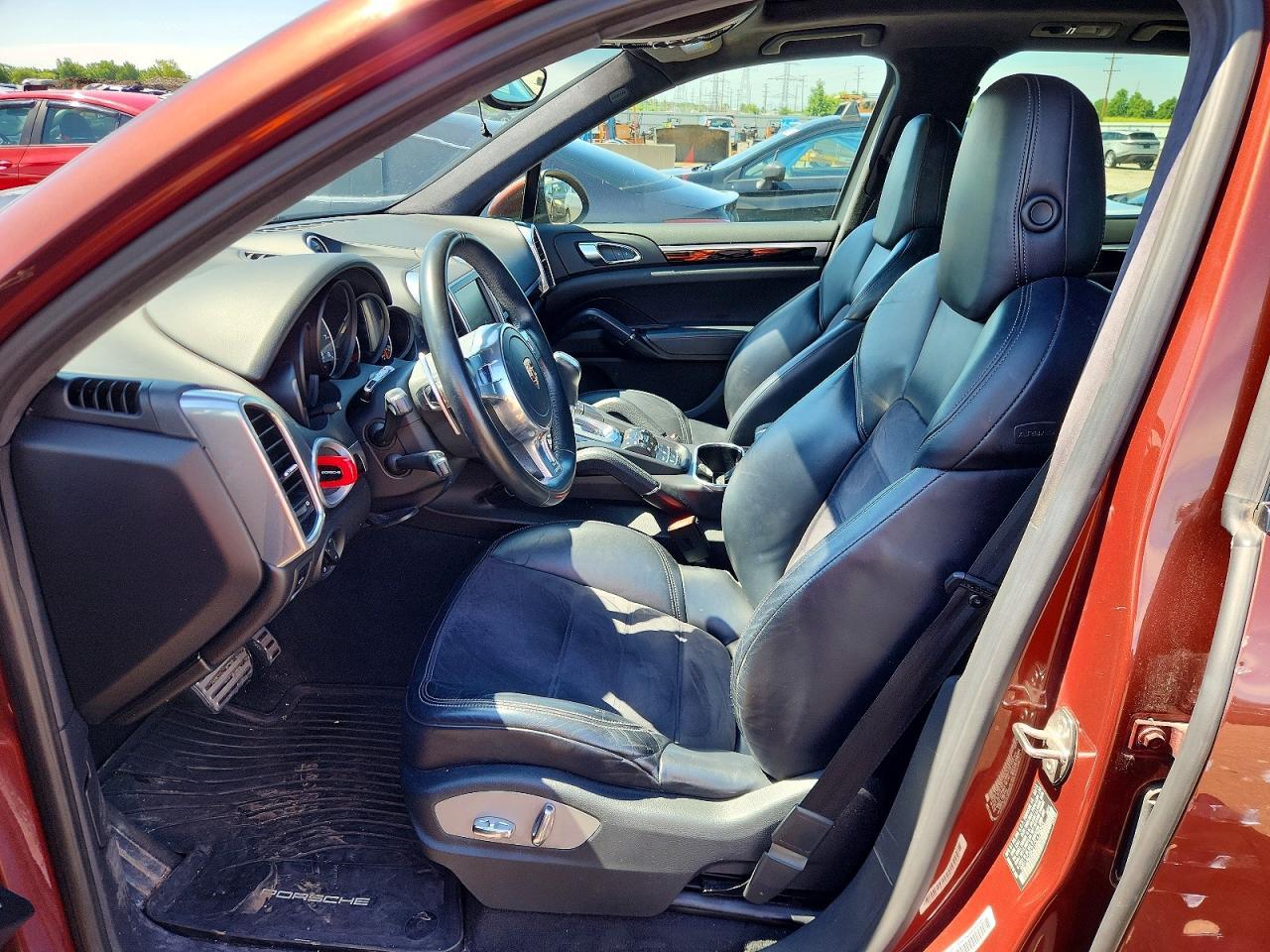 2013 Porsche Cayenne Gts - Image 7