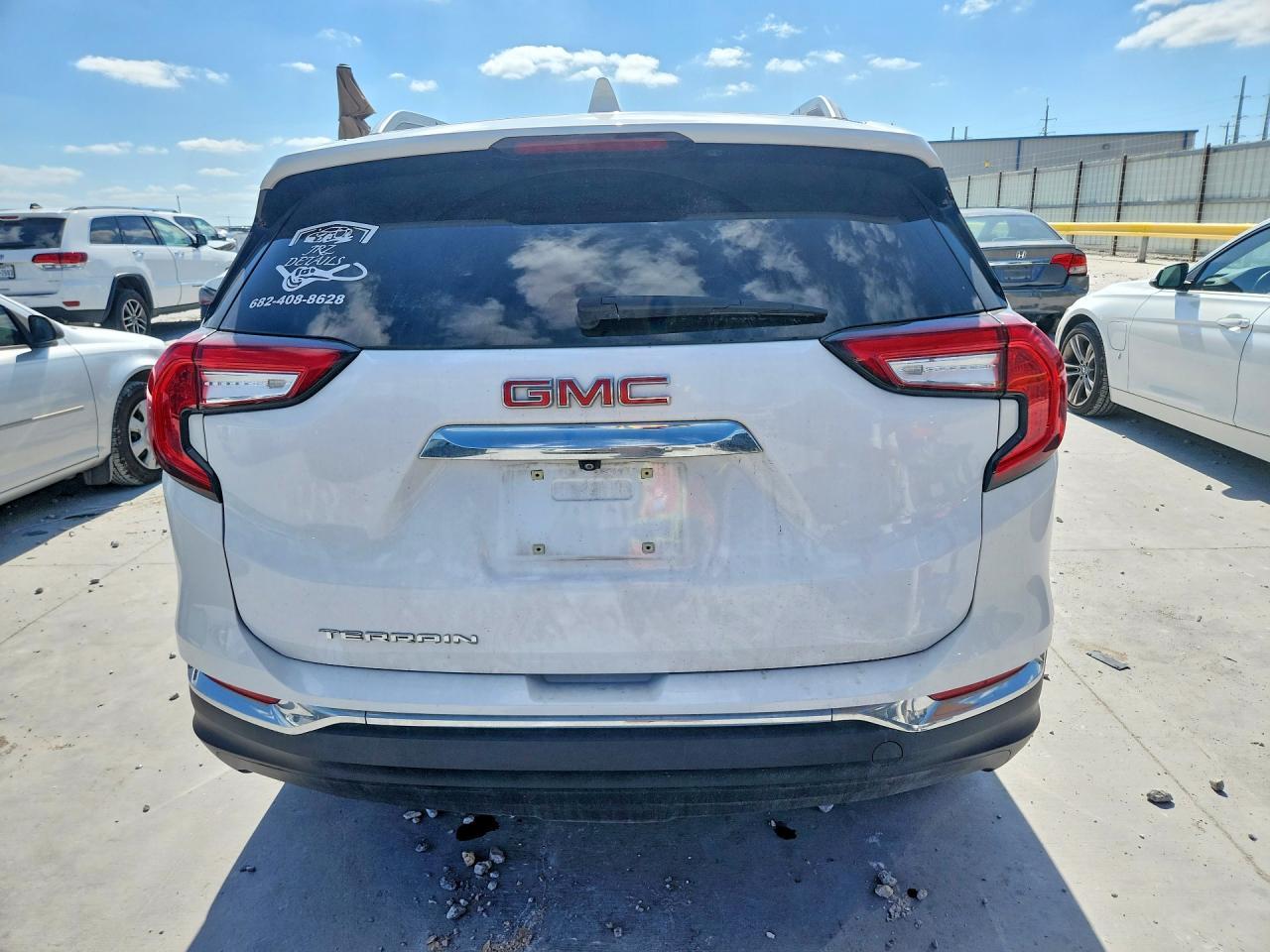 2024 GMC Terrain Slt - Image 6