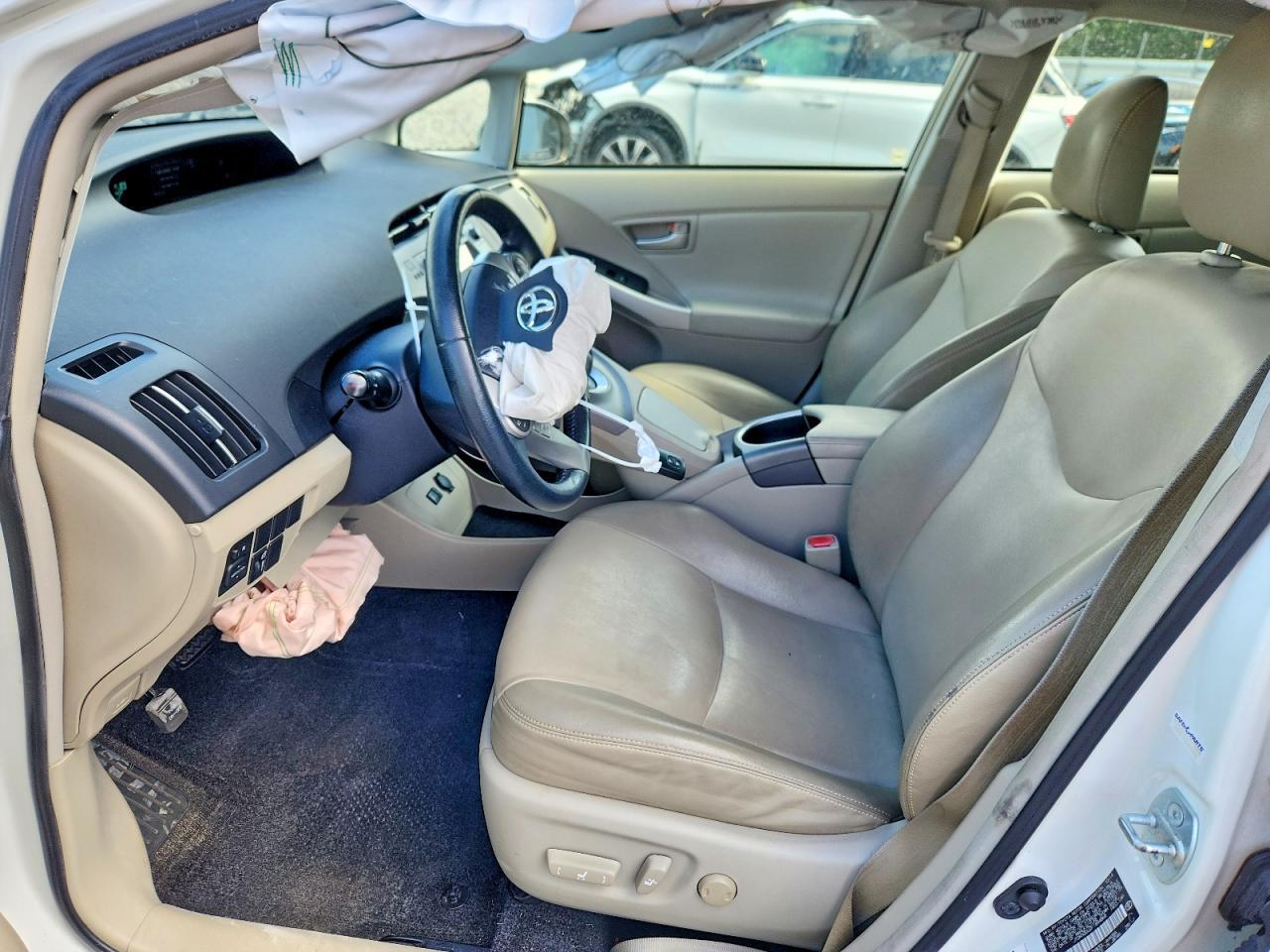 2015 Toyota Prius Four - Фото 7