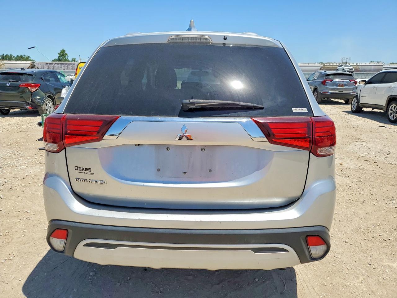 2020 Mitsubishi Outlander Se/Sel/Le - Image 6