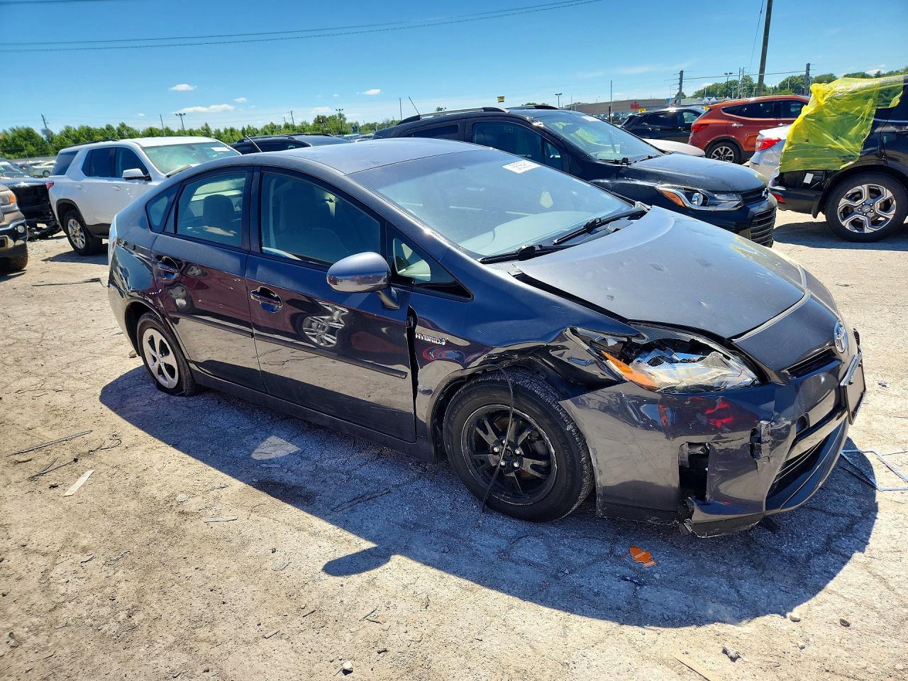 2015 Toyota Prius Three - Фото 4