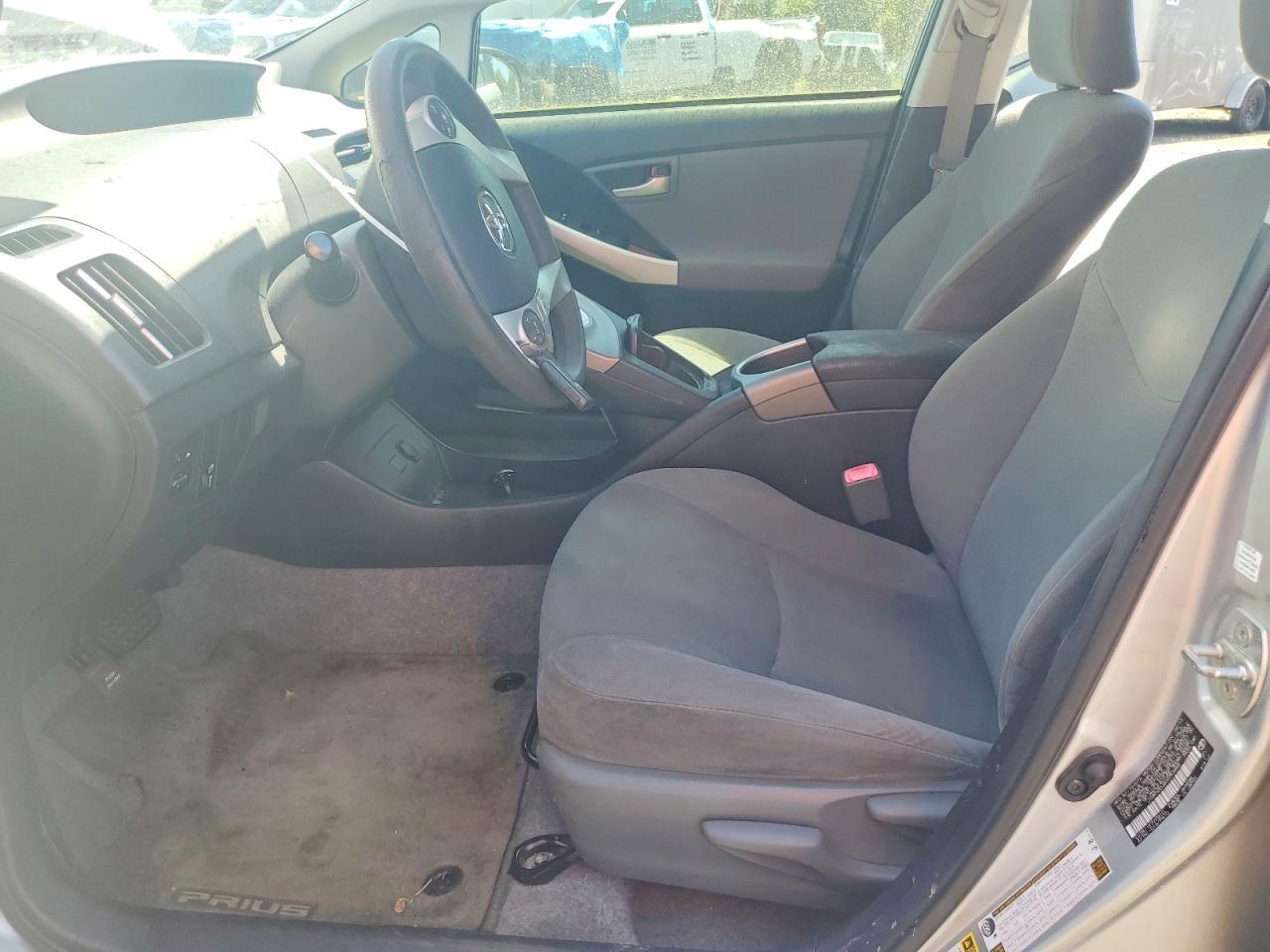 2013 Toyota Prius Three - Фото 7