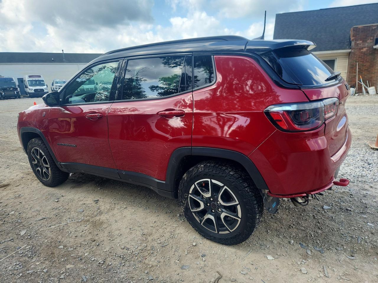 2025 Jeep Compass Trailhawk - Фото 2