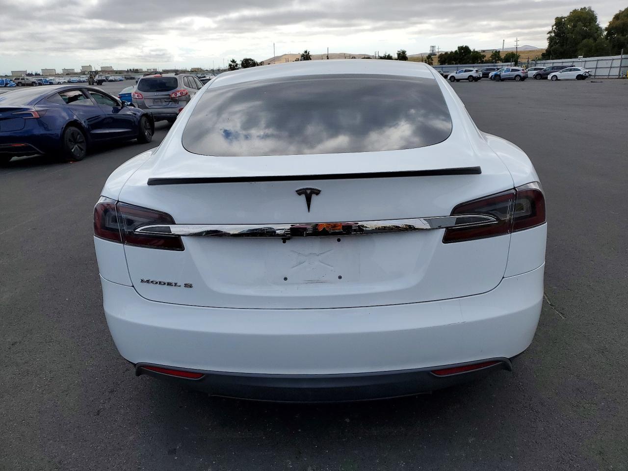 2013 Tesla Model S - Image 6