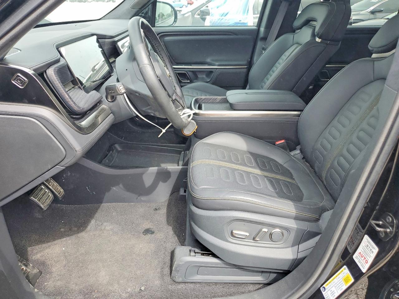 2023 Rivian R1S Adventure - Image 7