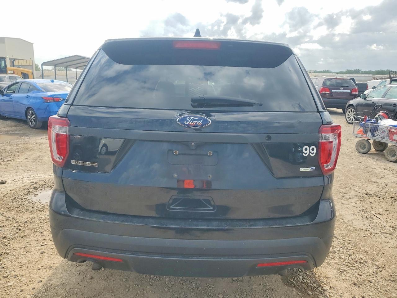 2017 Ford Explorer Police Interceptor - Фото 6