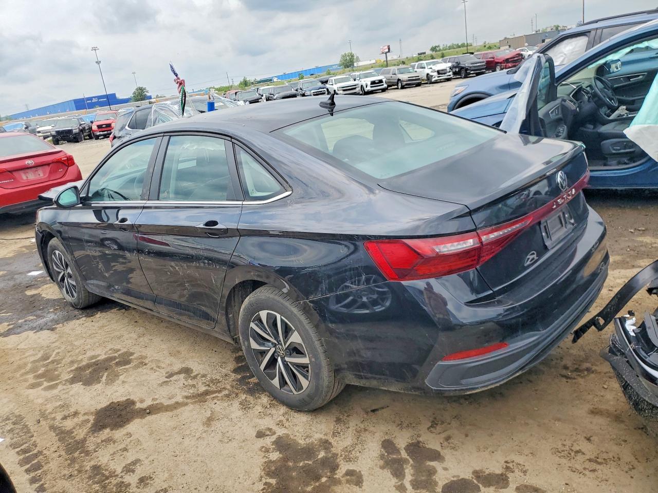 2025 Volkswagen Jetta S - Фото 2