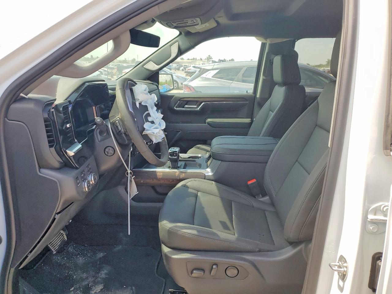 2026 GMC Sierra K1500 Slt - Image 7