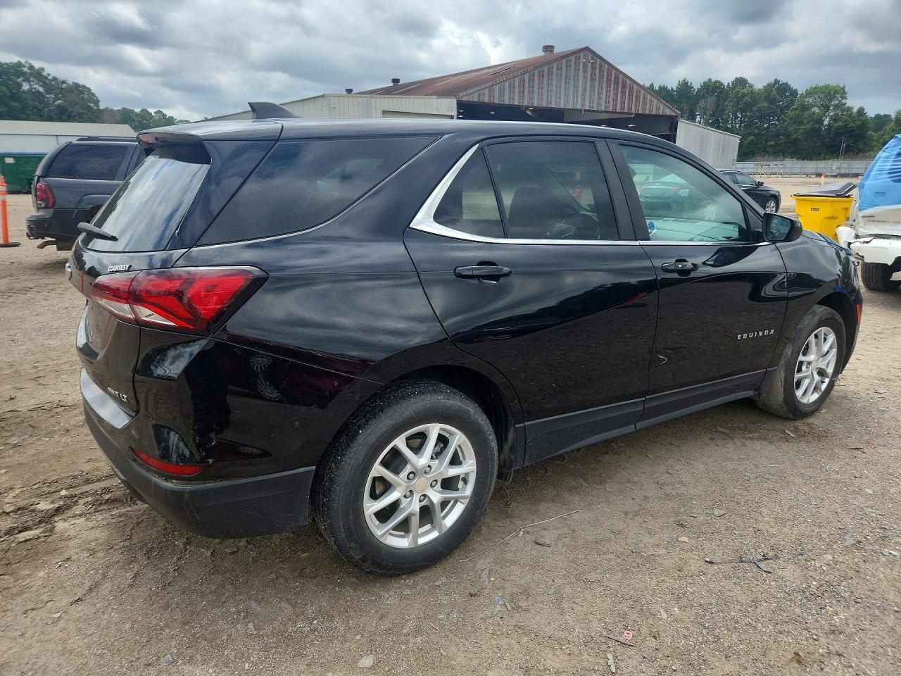 2023 Chevrolet Equinox Lt - Image 3