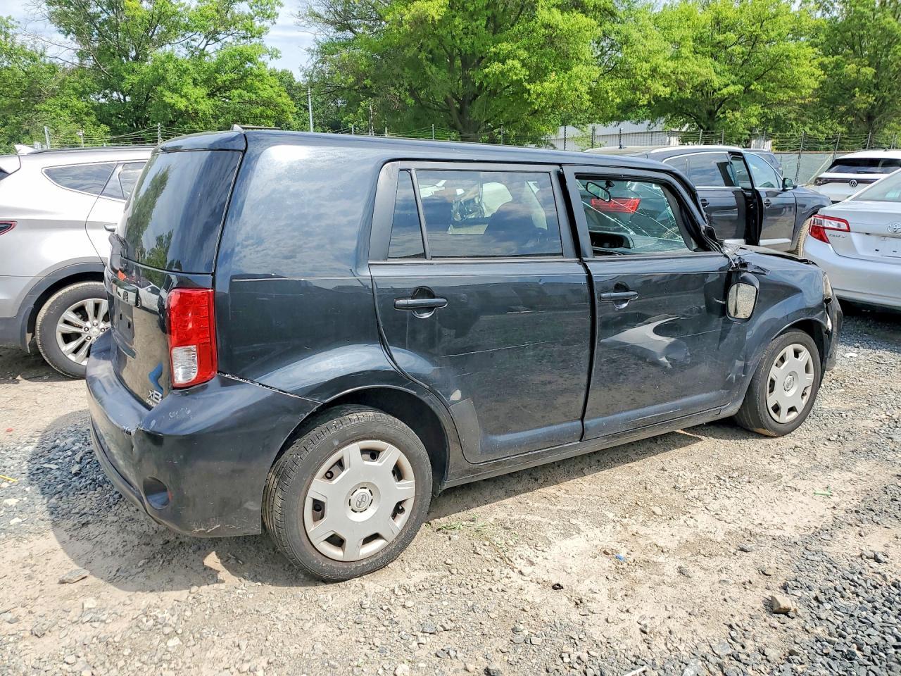 2013 Scion Xb Base - Фото 3